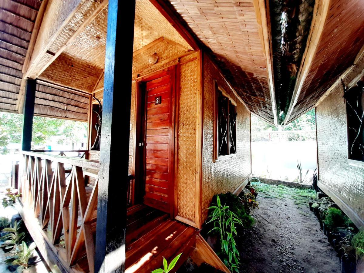 Апартаменты Castaway Native Huts Сан-Висенте Экстерьер фото