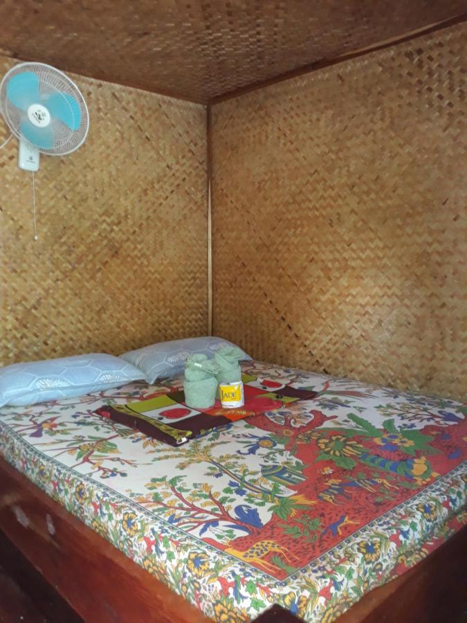 Апартаменты Castaway Native Huts Сан-Висенте Экстерьер фото